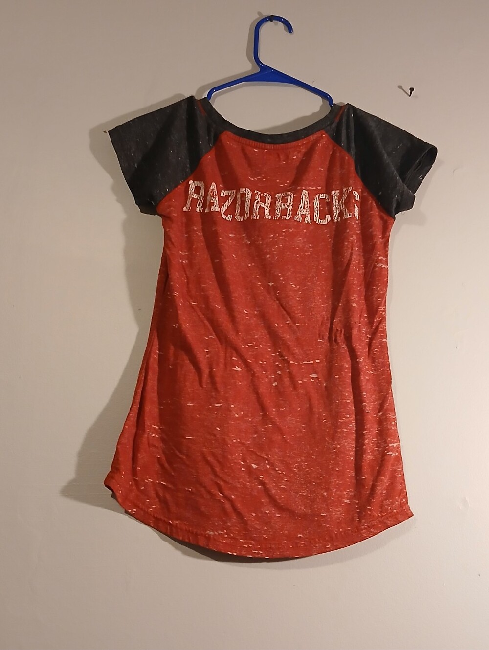 Arkansas Razorbacks Graphic Raglan Tee. Ladies Size Medium. - Picture 5 of 7